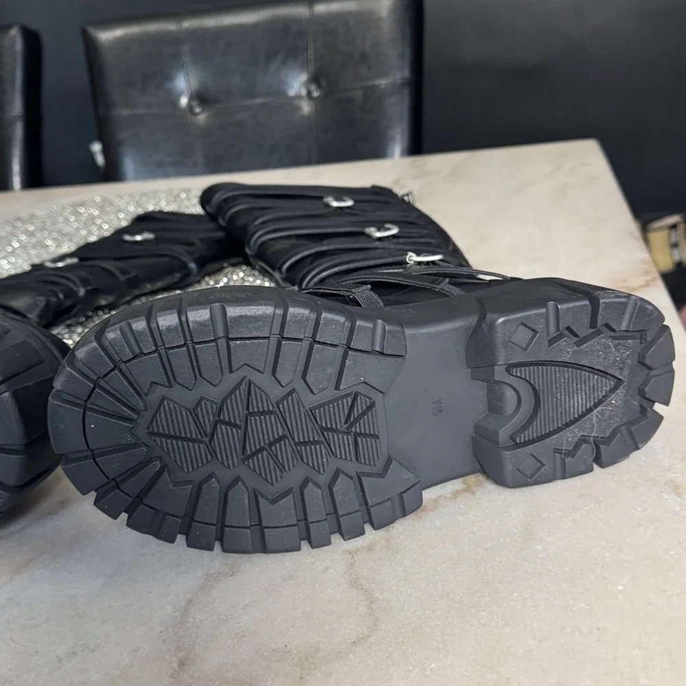 Dollskill darker wavs black platform boots 9 - Picture 11 of 12